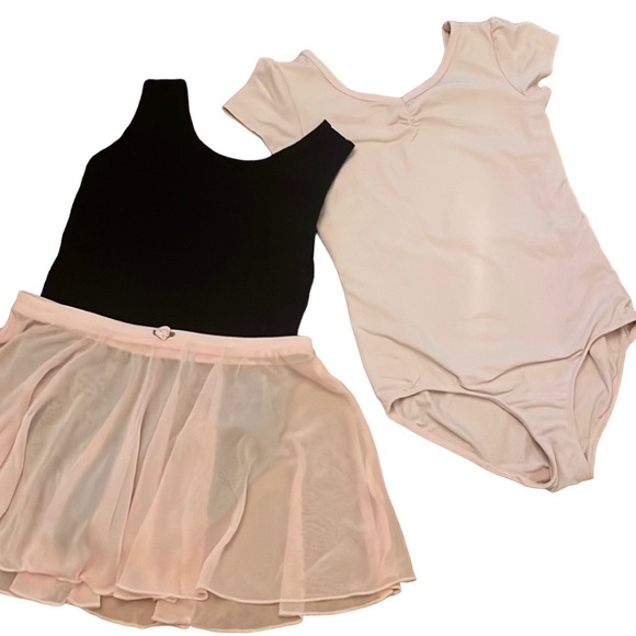 Ballet 3-Piece Set includes 2 leotards (black & pink) and 1 pink tutu skirt. 7-8 - Picture 1 of 8